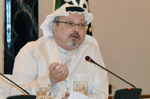 جمال خاشقجي خلال المؤتمر الصحفي أمس (مكة)